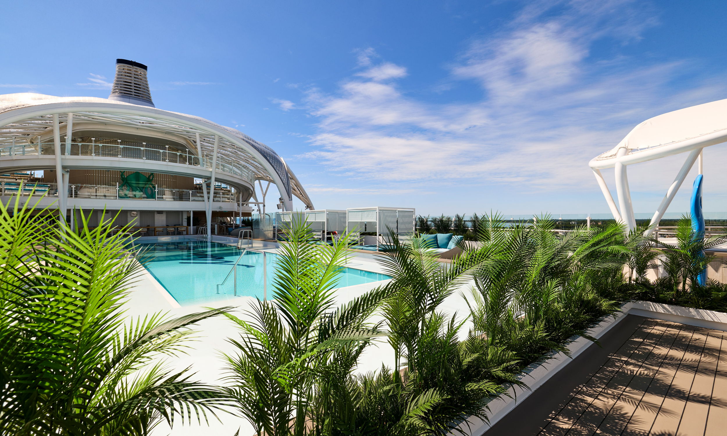 Pooldeck Mein Schiff Flow