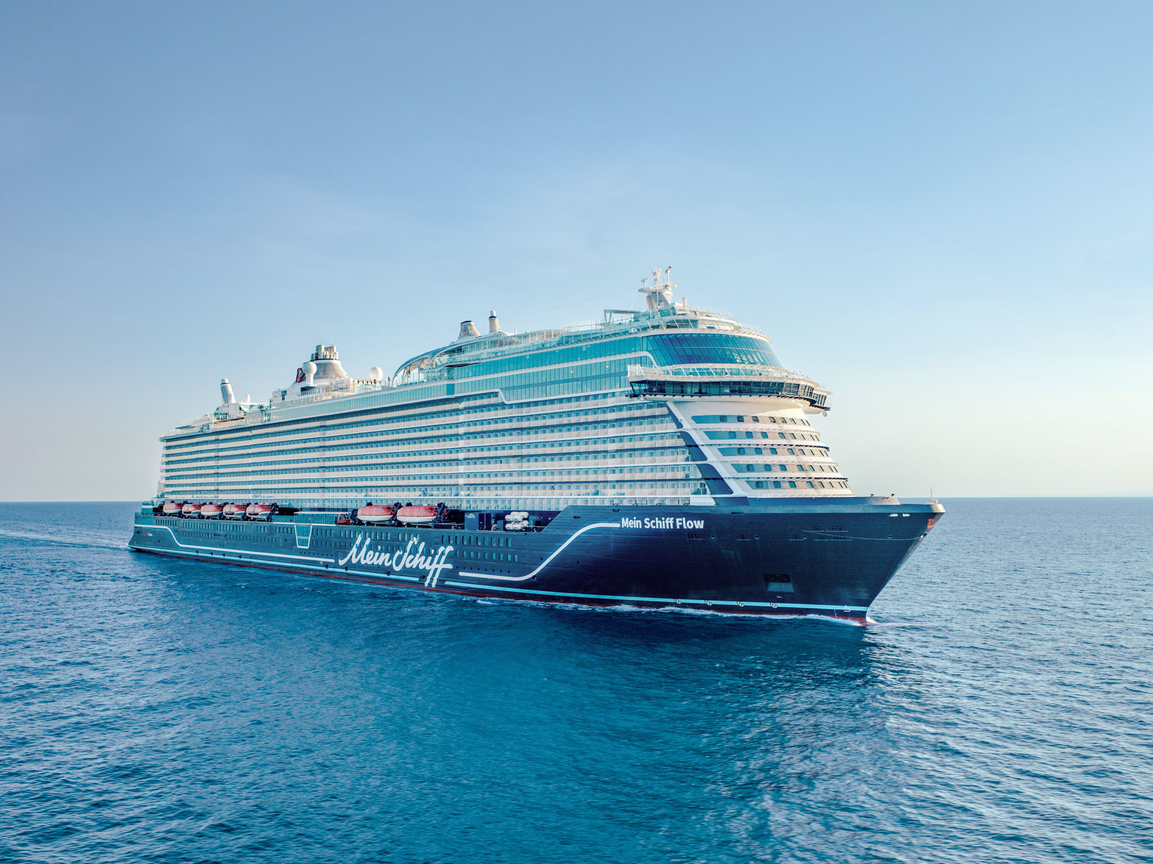 Drohnenaufnahme Front Mein Schiff Flow Drohnenaufnahme Front Mein Schiff Flow