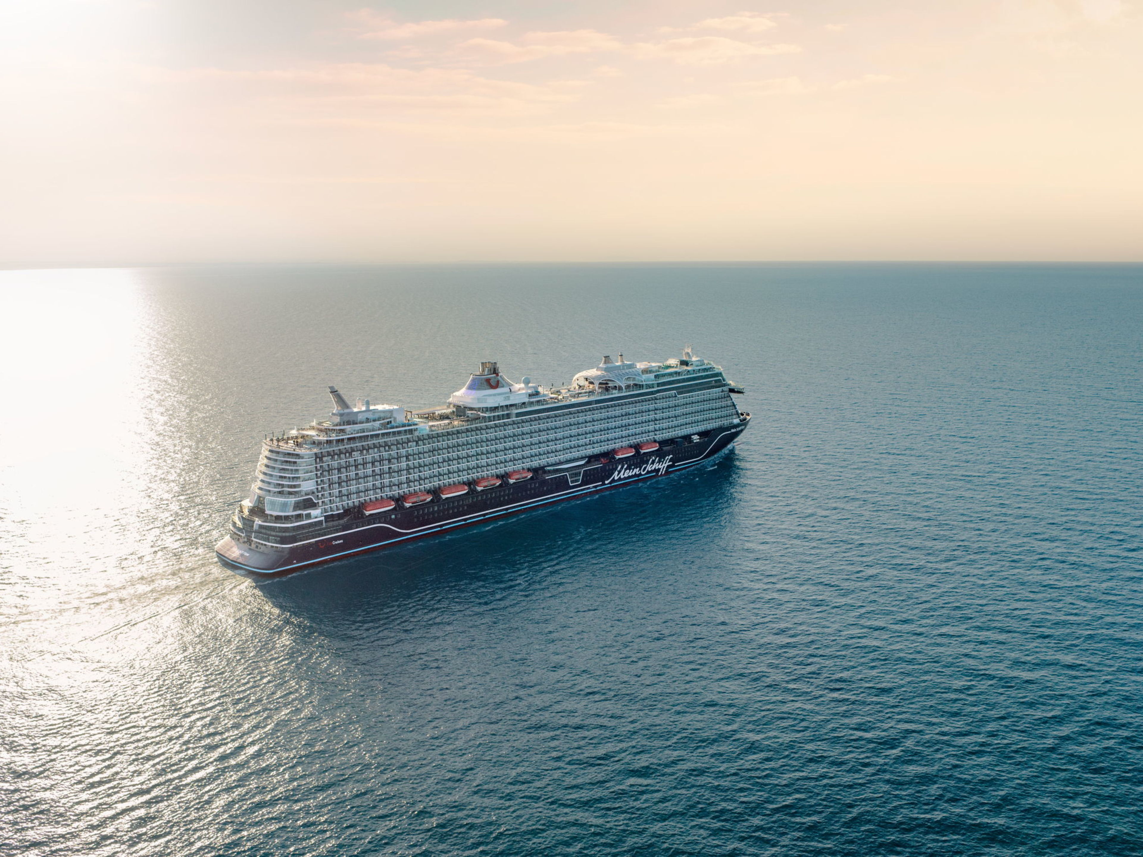 Schiffsmotiv Mein Schiff Flow Heckansicht Schiffsmotiv Mein Schiff Flow Heckansicht