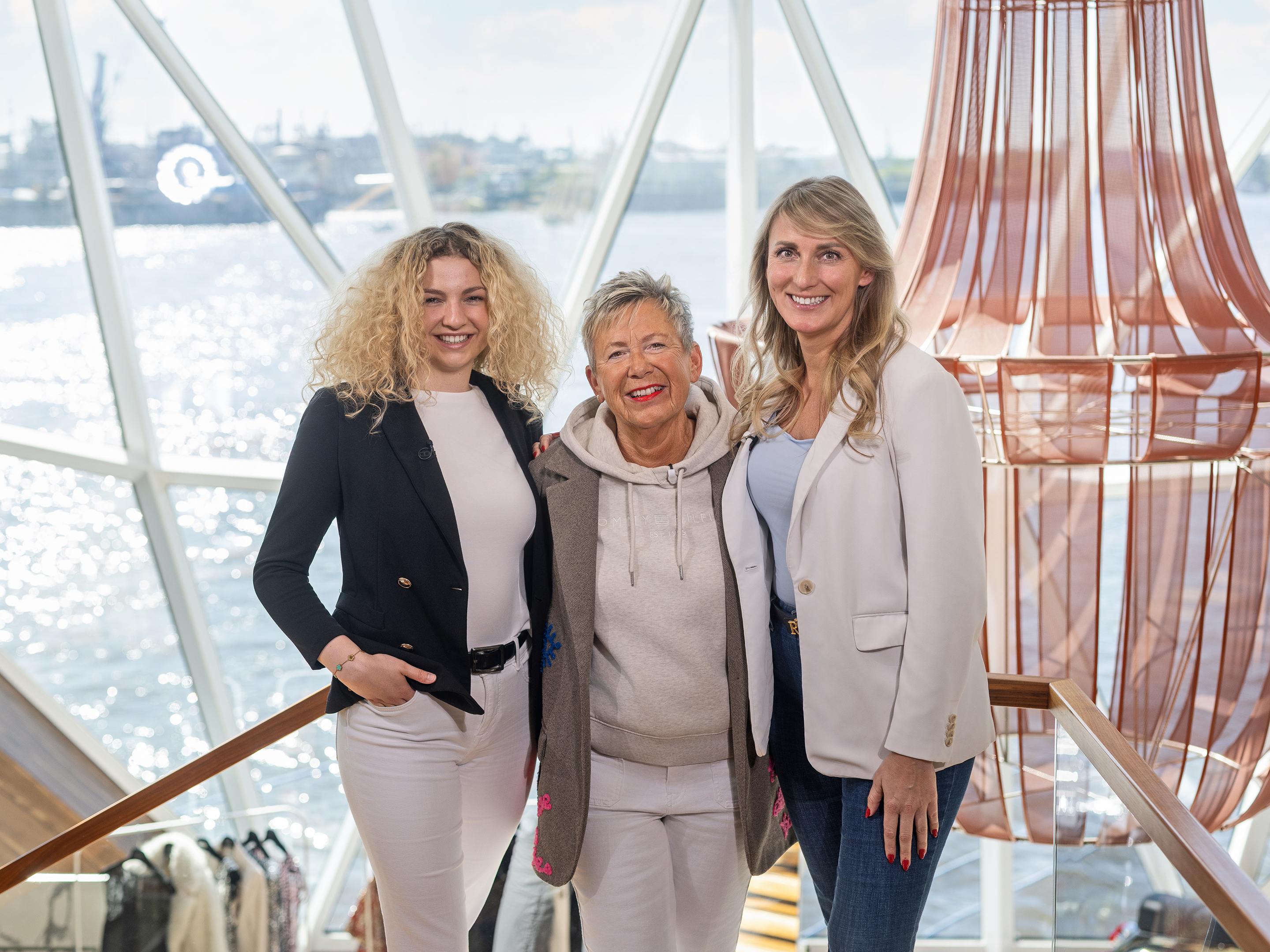Taufpatinnen der neuen Mein Schiff Flow