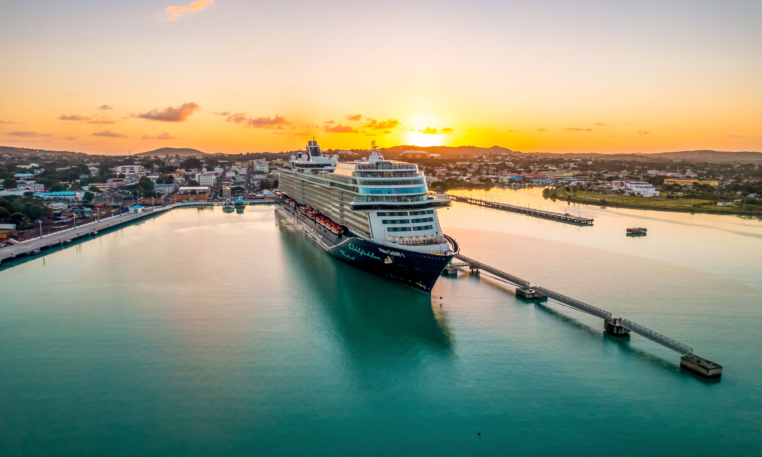 Mein Schiff 1 in Antigua