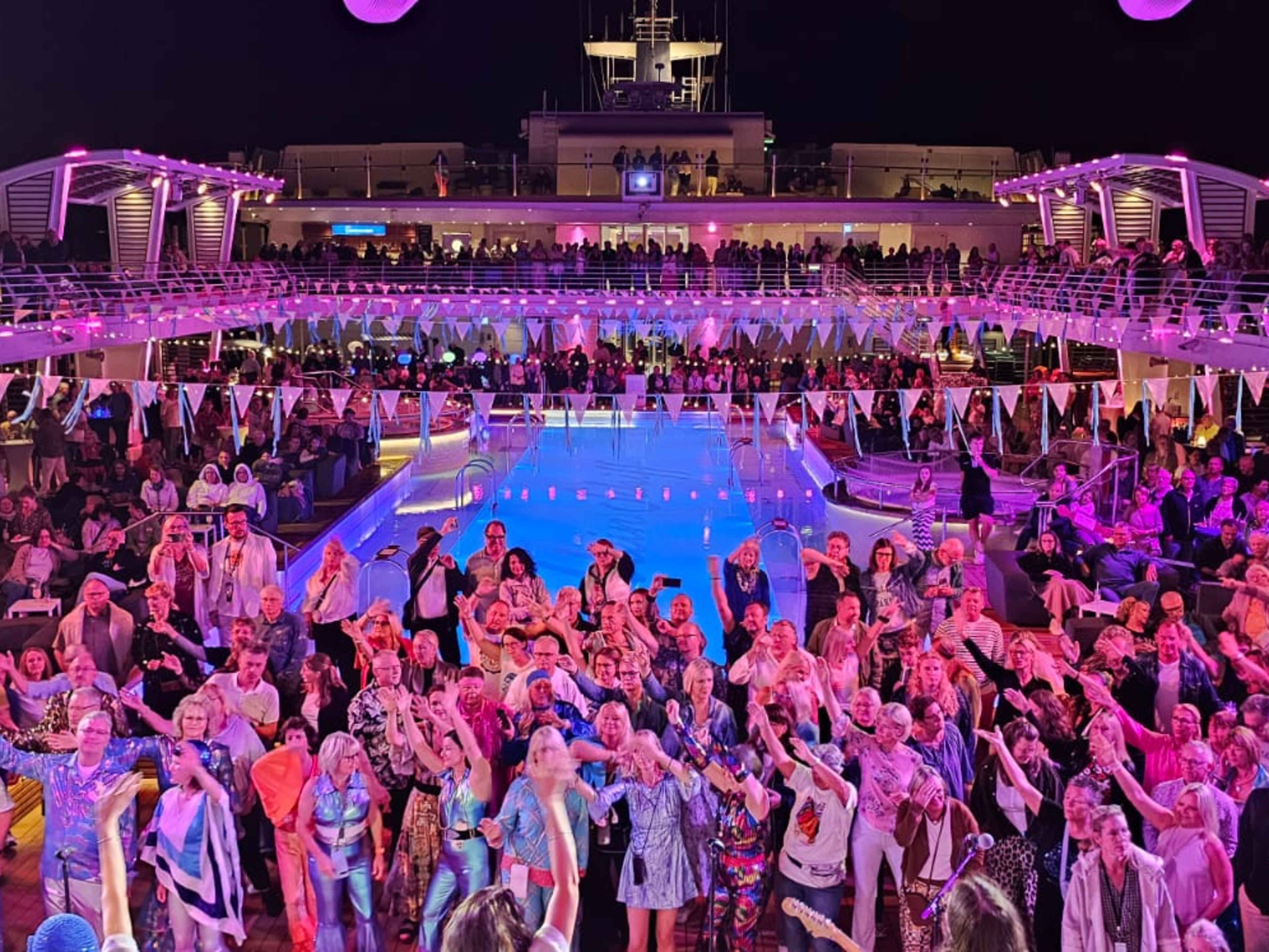 Take a Chance at Sea – a Tribute to ABBA 2 Take a Chance at Sea – a Tribute to ABBA 2