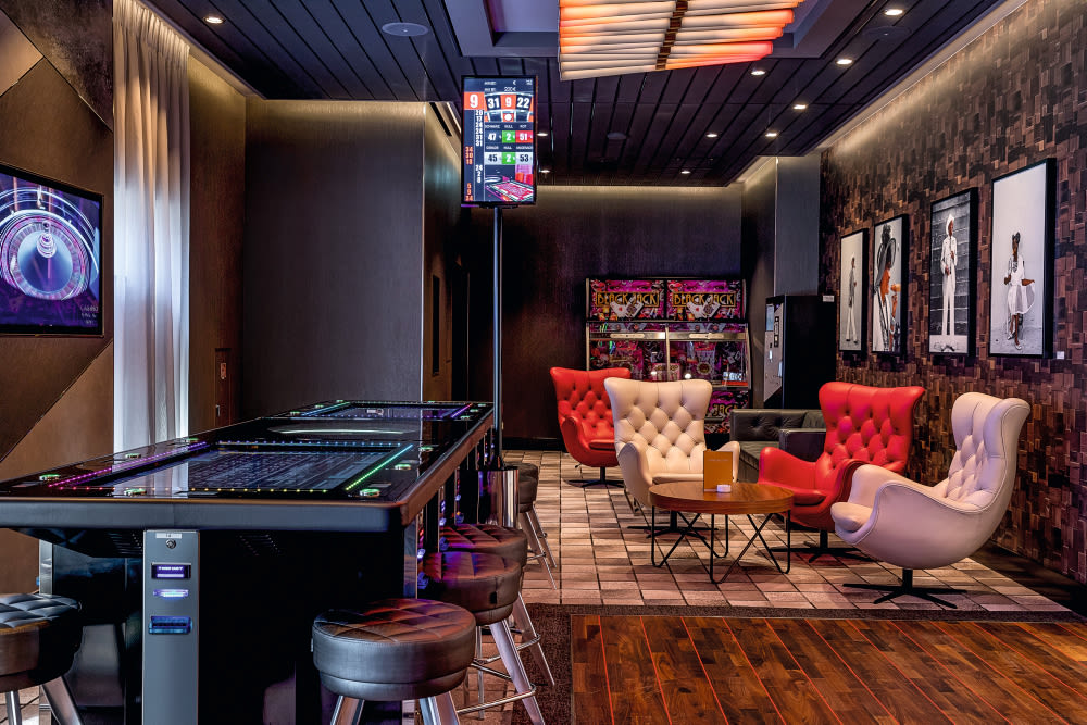 Casino & Lounge