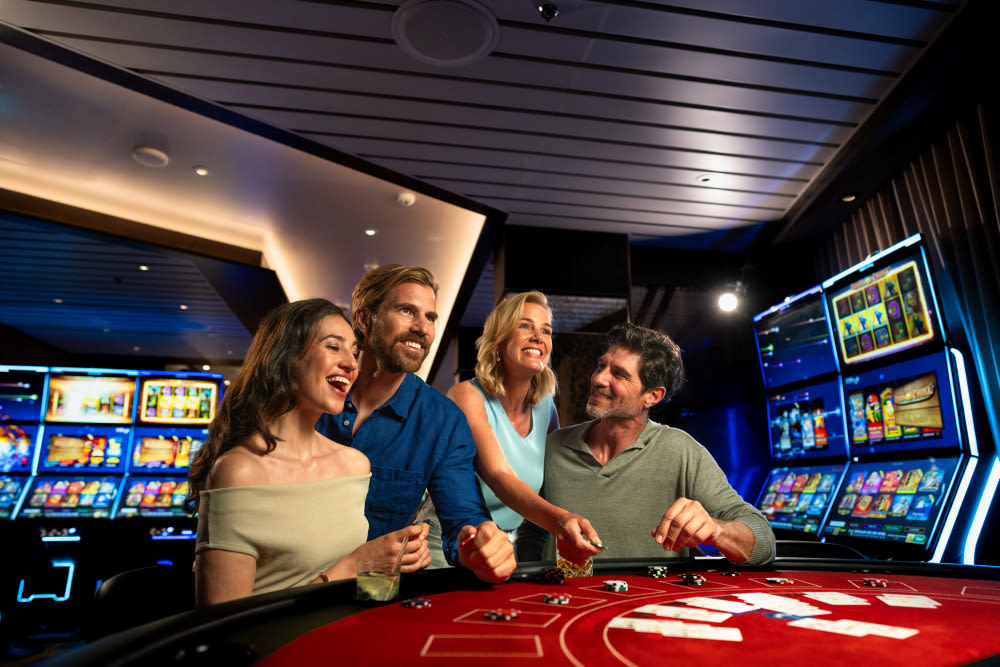 Casino & Lounge