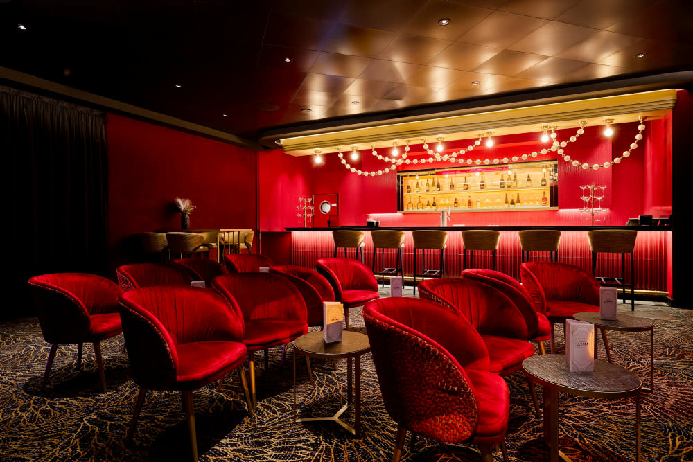 La Cage - Burlesque, Bar & Casino