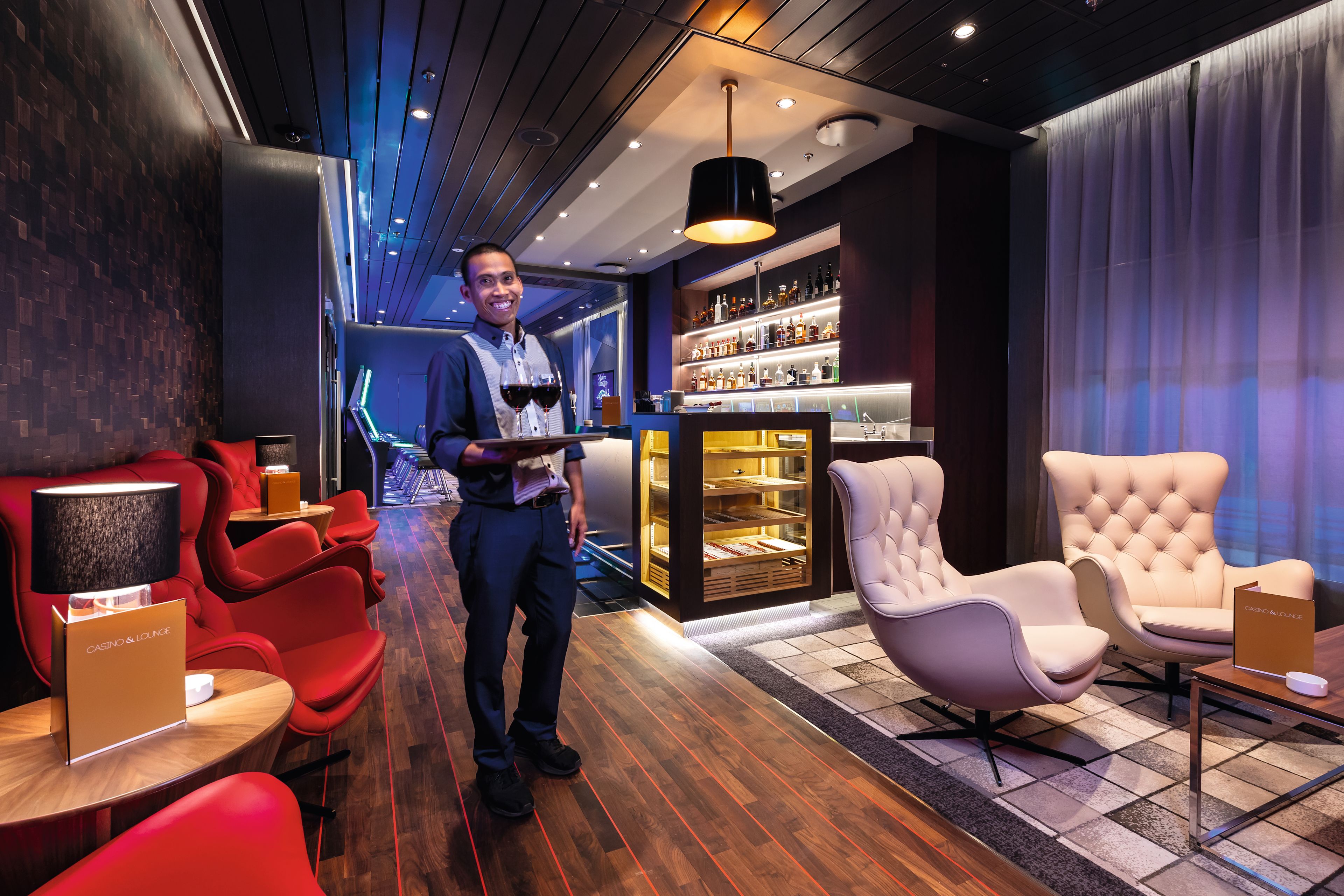 Casino & Lounge
