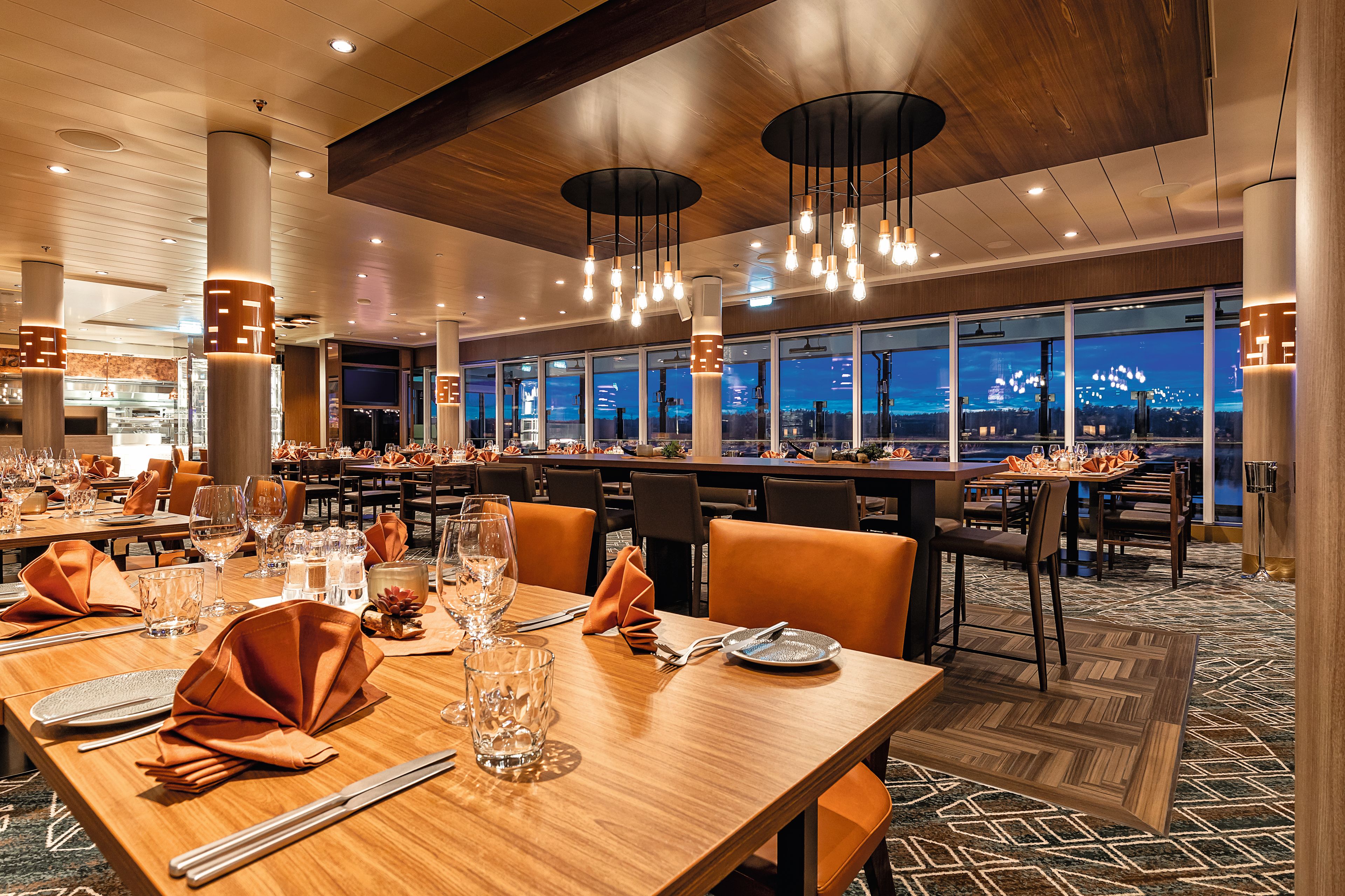 Surf & Turf - Steakhouse