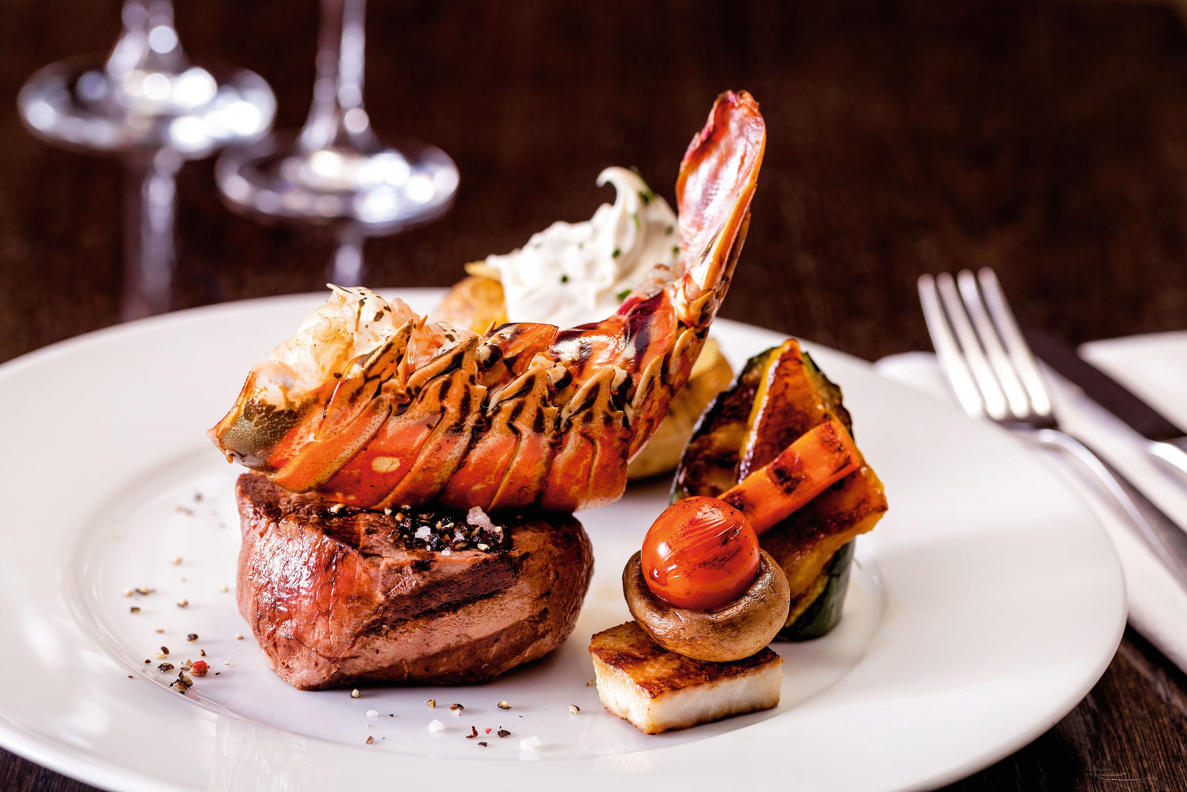 Surf & Turf - Steakhouse