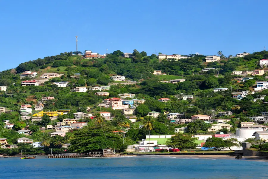 Mittelamerika & Karibik: St. George's (Grenada) & Pointe-à-Pitre (Guadeloupe)