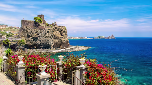 heraklion (kreta)|seetag|alexandria|seetag|limassol (zypern)|rhodos stadt (rhodos)|patmos|heraklion (kreta)|seetag|valletta (malta)|catania (sizilien)|seetag|piräus (athen)|souda (chania, kreta)|heraklion (kreta)