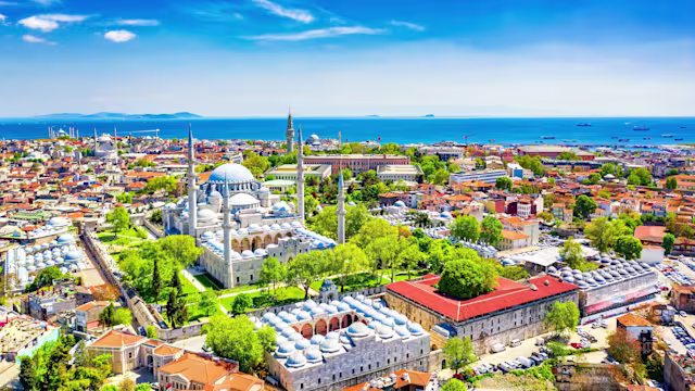 heraklion (kreta)|seetag|istanbul|seetag|thessaloniki|volos|mykonos stadt (mykonos)|heraklion (kreta)|seetag|tarent|korfu stadt (korfu)|seetag|piräus (athen)|thíra (santorin)|heraklion (kreta)