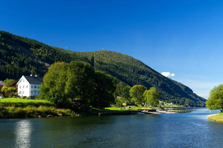 Nordland & Großbritannien: Stavanger & Nordfjordeid (Eidsfjord)