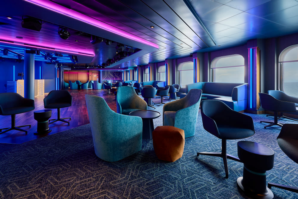 D4 – Club & Lounge