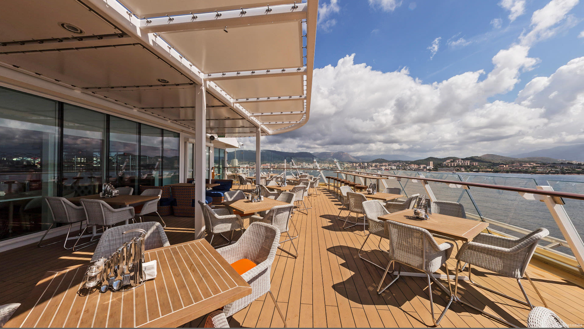 Virtual tour of the GOSCH Sylt - Fish Restaurant