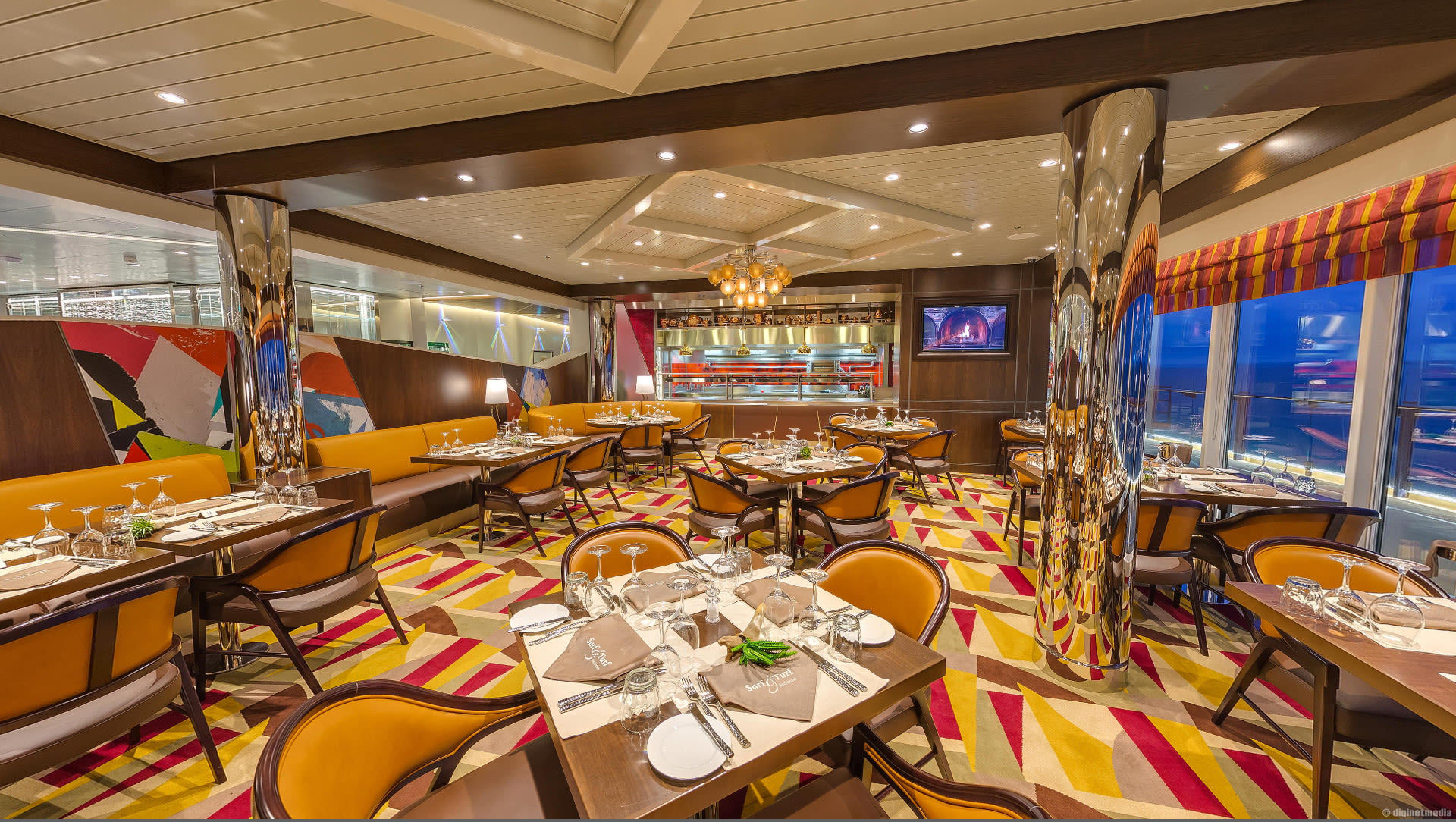 Virtual tour of the Surf & Turf - Steakhouse