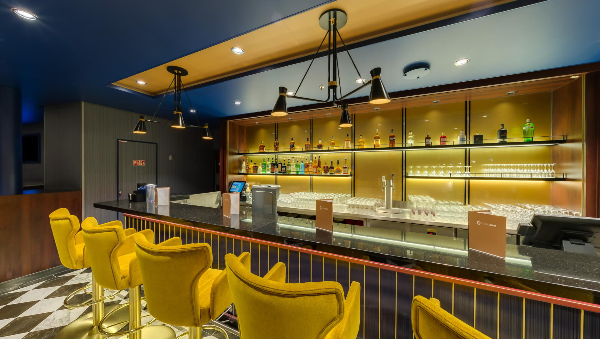 Virtual tour of the Schau Bar