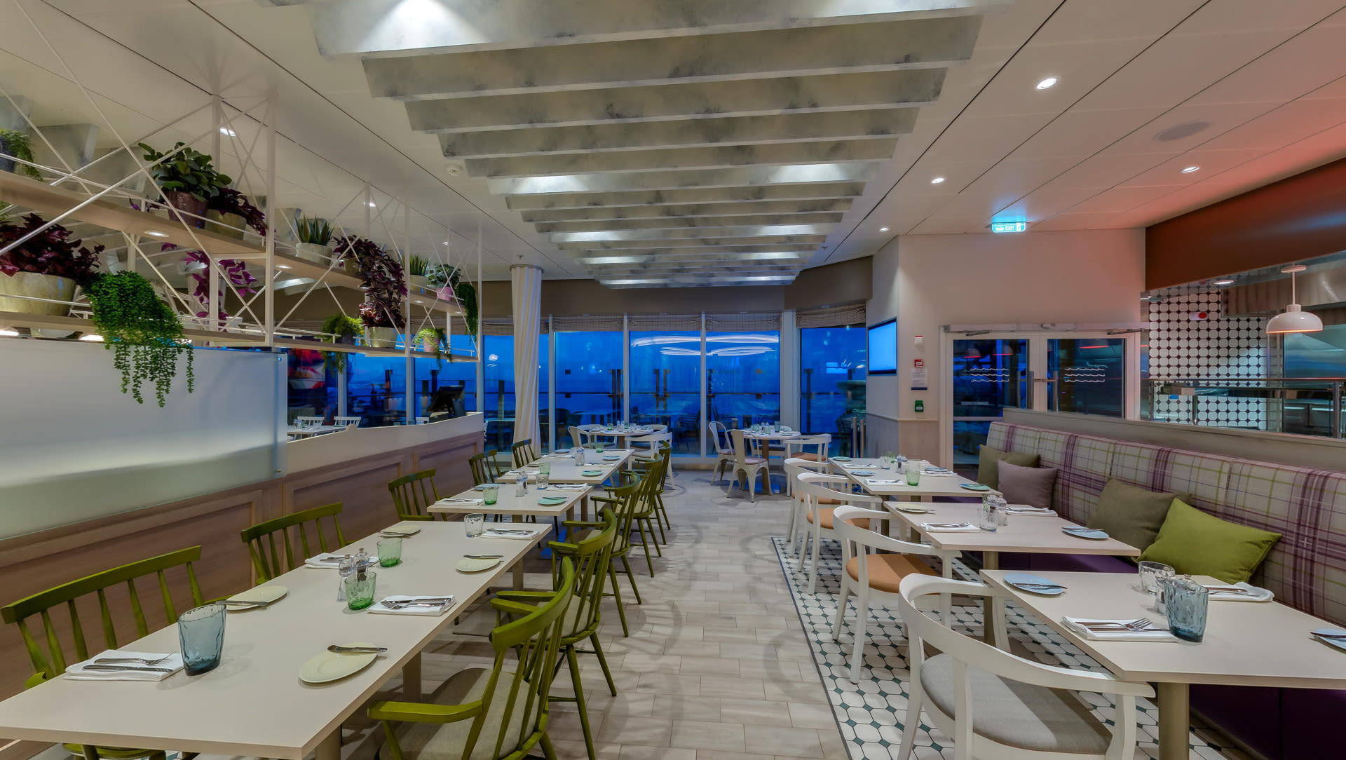 Virtual tour of the Ganz Schön Gesund - Bistro