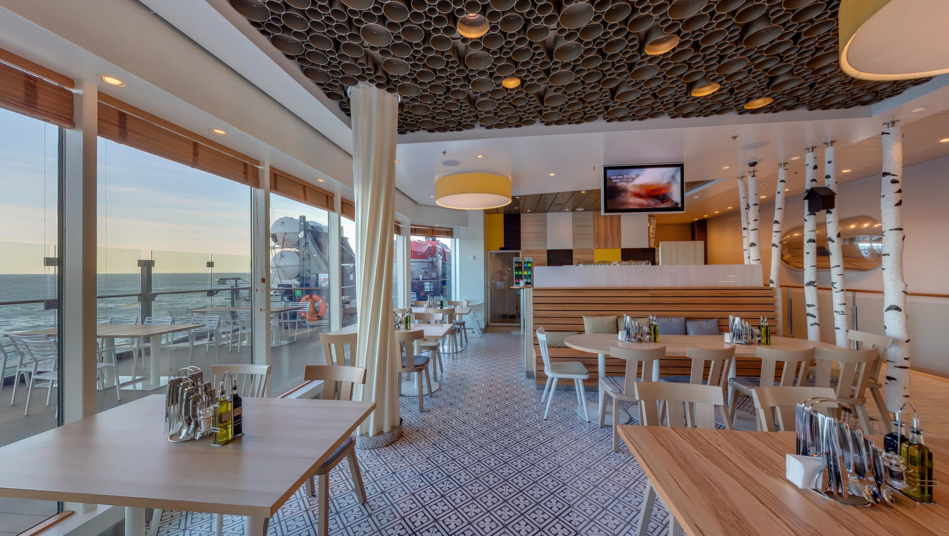Virtual tour of the Tag & Nacht - Bistro