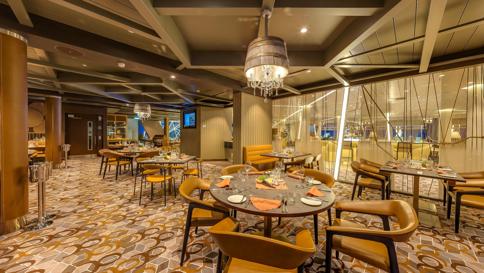 Virtual tour of the Surf & Turf - Steakhouse