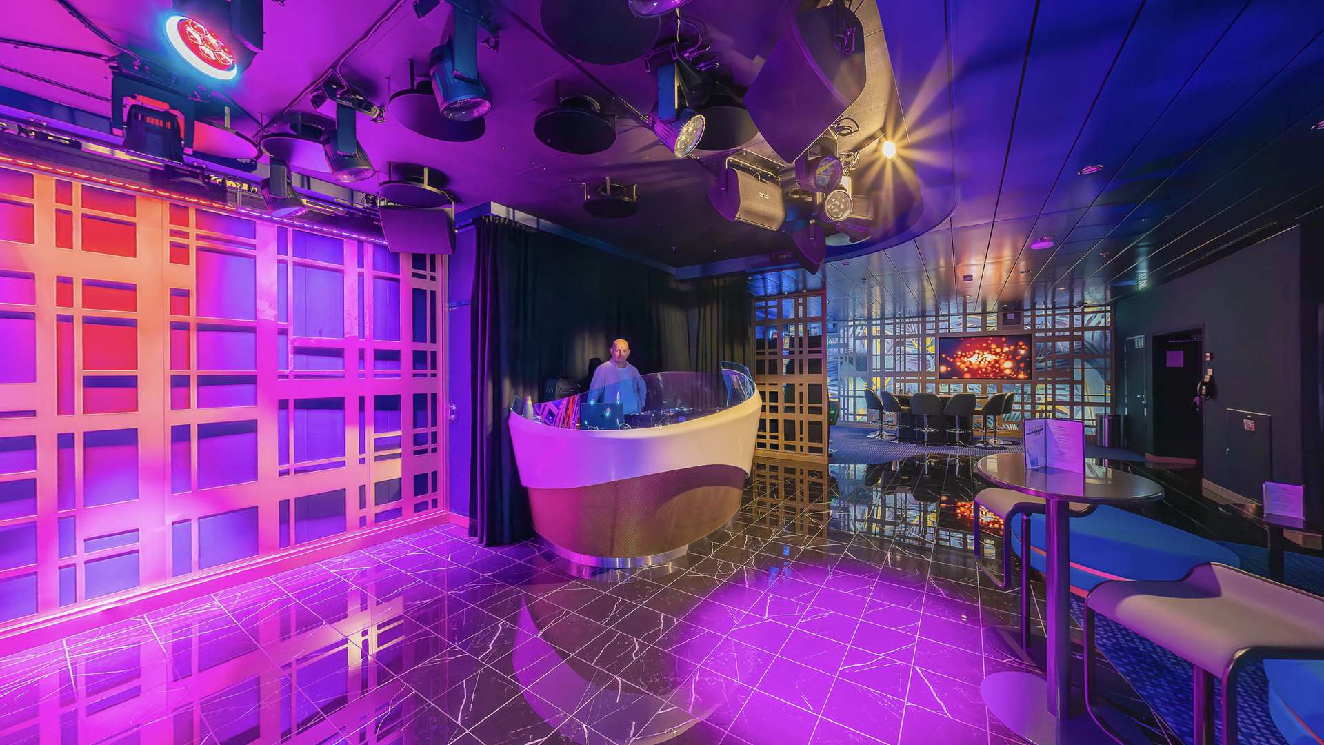 Virtual tour of the Abtanz Bar - Night Club