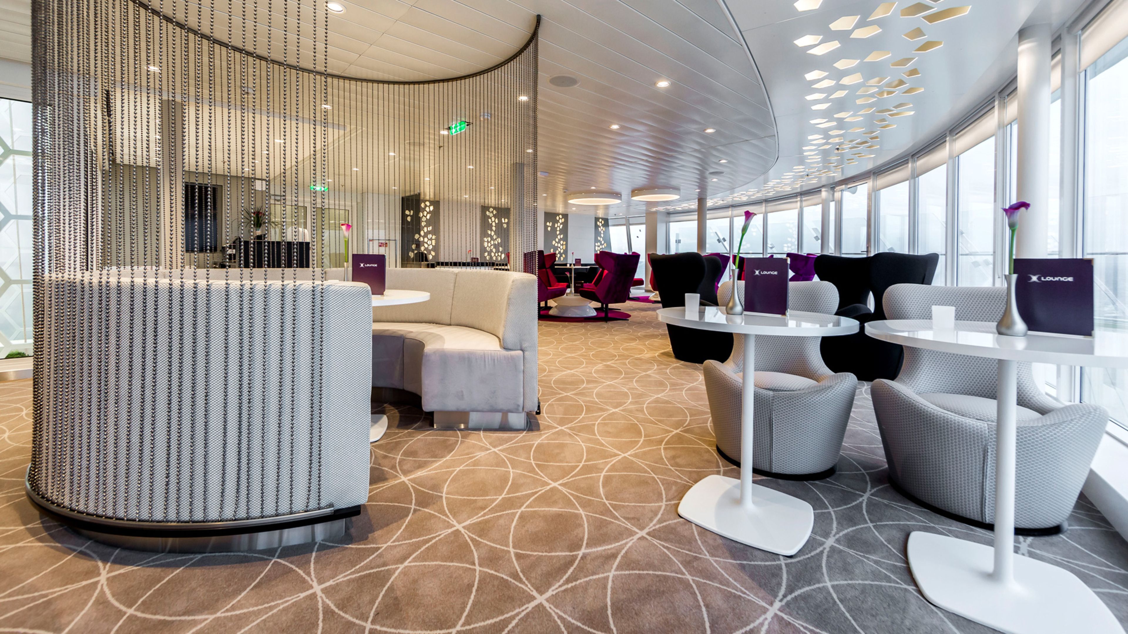 X-Lounge